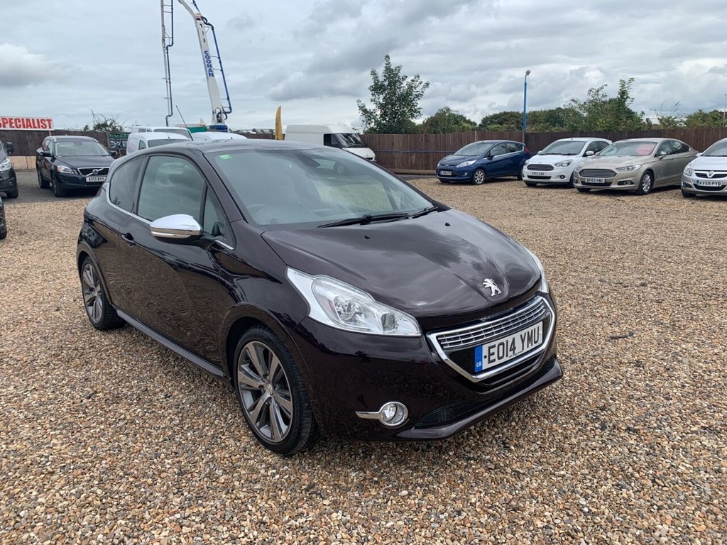 View our PEUGEOT 208
