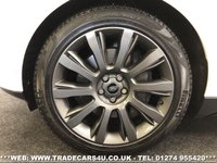 USED 2014 64 LAND ROVER RANGE ROVER VERY RARE WHITE RANGE ROVER 4.4 SDV8 AUTOBIOGRAPHY LWB LIMO FREE UK DELIVERY*VIDEO AVAILABLE* FINANCE ARRANGED* PART EX*HPI CLEAR
