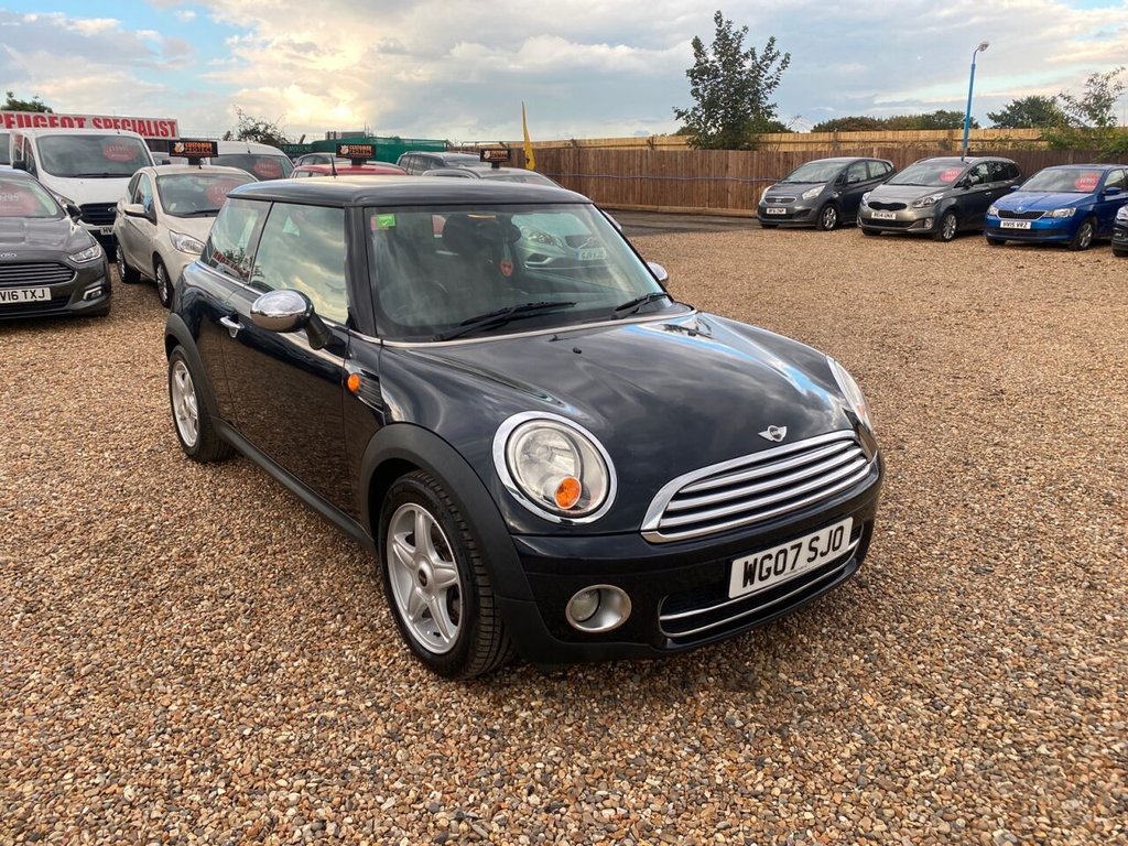 View our MINI HATCH COOPER