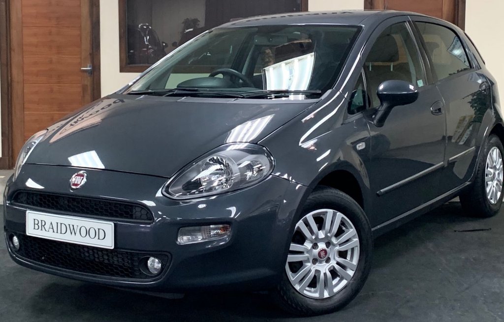View our FIAT PUNTO