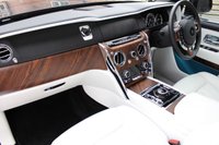 USED 2018 68 ROLLS-ROYCE CULLINAN 6.7 V12 5d 564 BHP 2018 8k Miles Direct Rolls Royce VAT qualifying Beautiful Grey