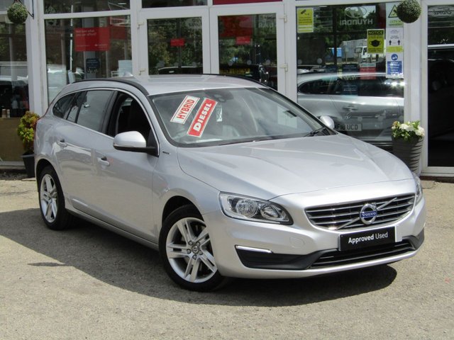2017 17 Volvo V60 2.4 D5 TWIN ENGINE SE NAV 5d 231 BHP