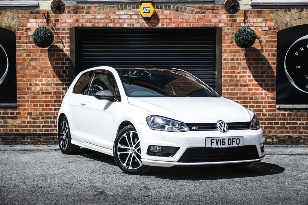 View our VOLKSWAGEN GOLF