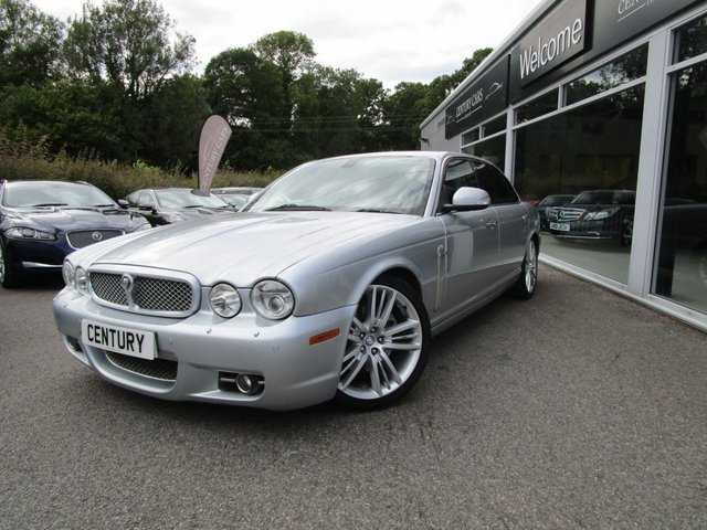 2009 09 Jaguar Xj 2.7 TDVI V6 SOVEREIGN LWB 4d 204 BHP