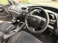 USED 2013 62 HONDA CIVIC 1.8 I-VTEC SE 5d 140 BHP Only &pound;150 Yearly Road Tax And 50 MPG (Approx)