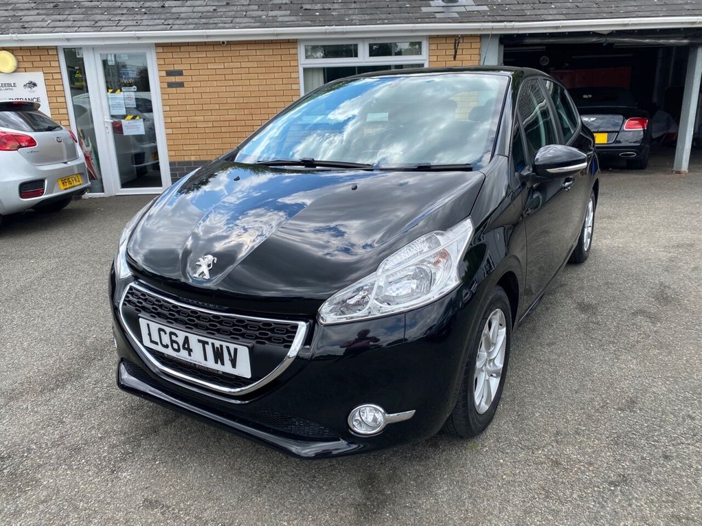 View our PEUGEOT 208