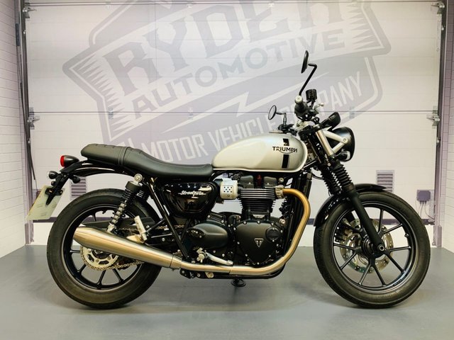 2018 68 Triumph Street Twin BONNEVILLE 900cc 