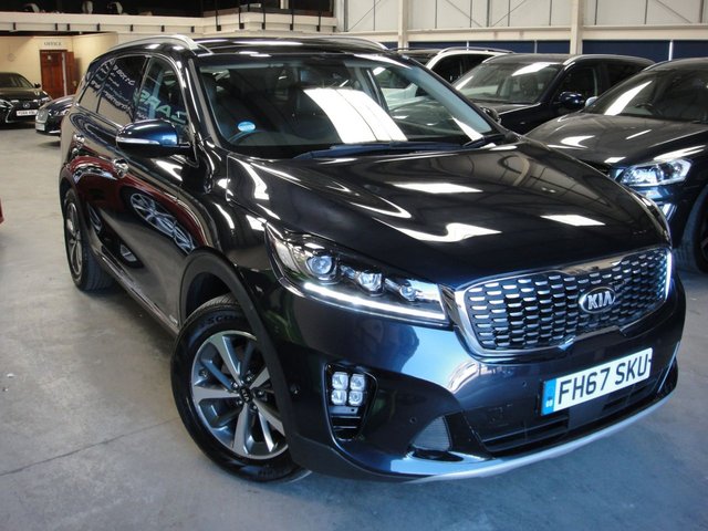 View our KIA SORENTO