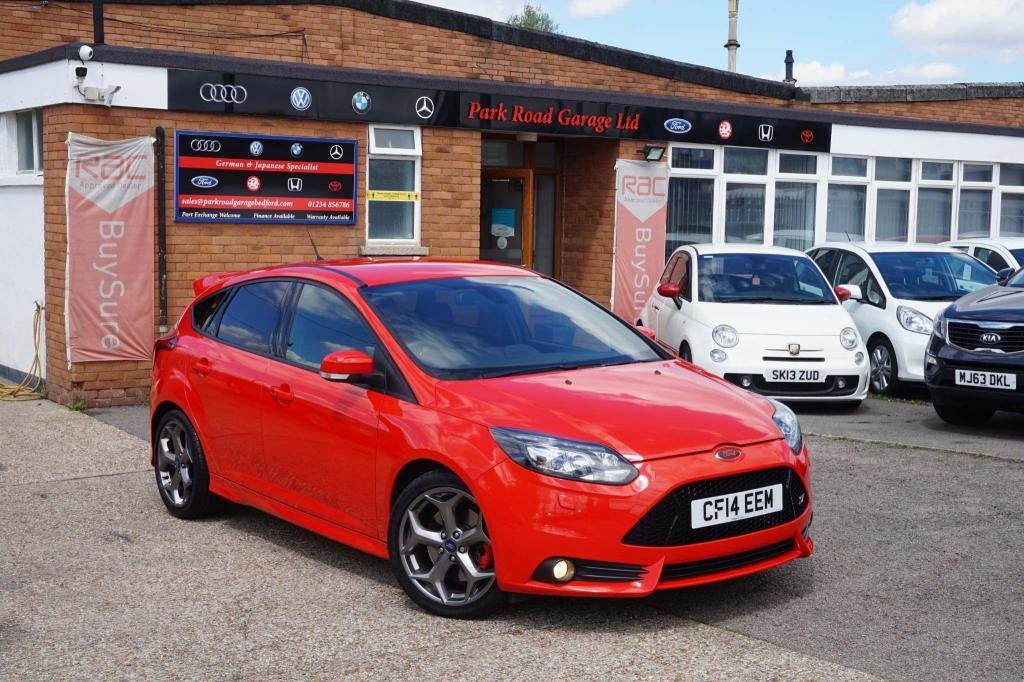 View our FORD FOCUS