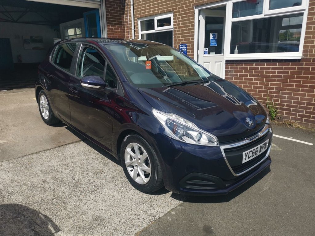 View our PEUGEOT 208