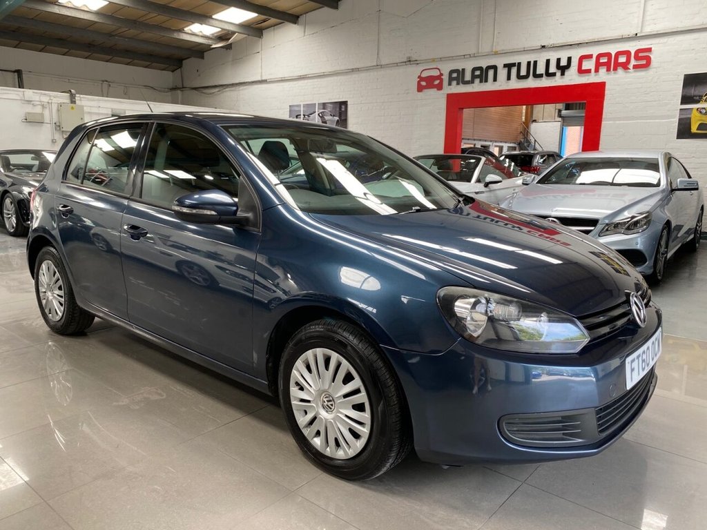 View our VOLKSWAGEN GOLF