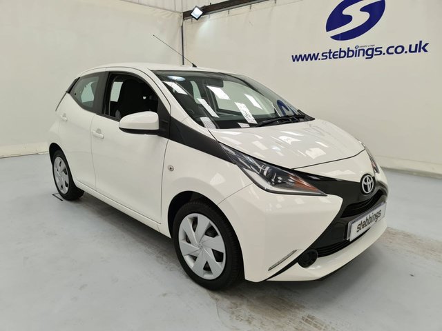 2015 64 TOYOTA AYGO 1.0 VVT-I X-PLAY 5d 69 BHP