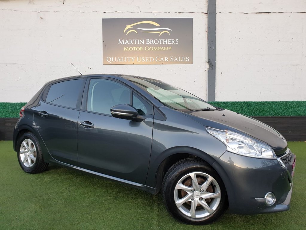 View our PEUGEOT 208