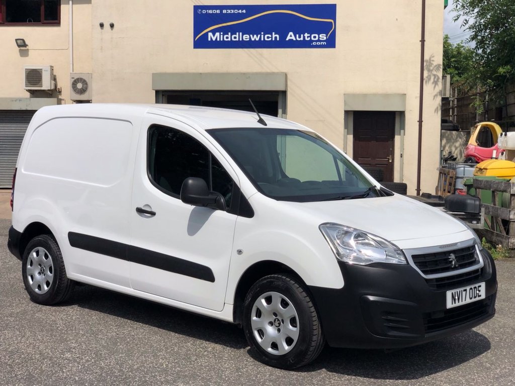 View our PEUGEOT PARTNER