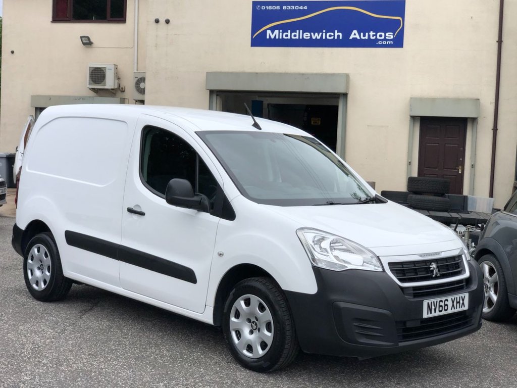 View our PEUGEOT PARTNER