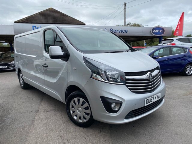 2017 vivaro