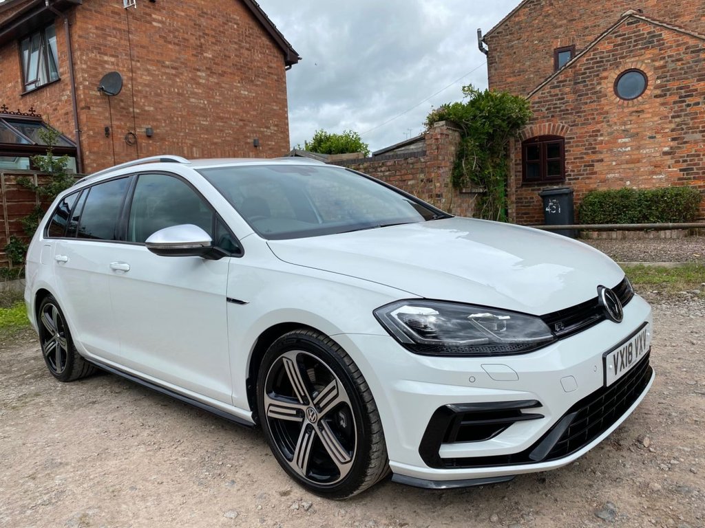 View our VOLKSWAGEN GOLF