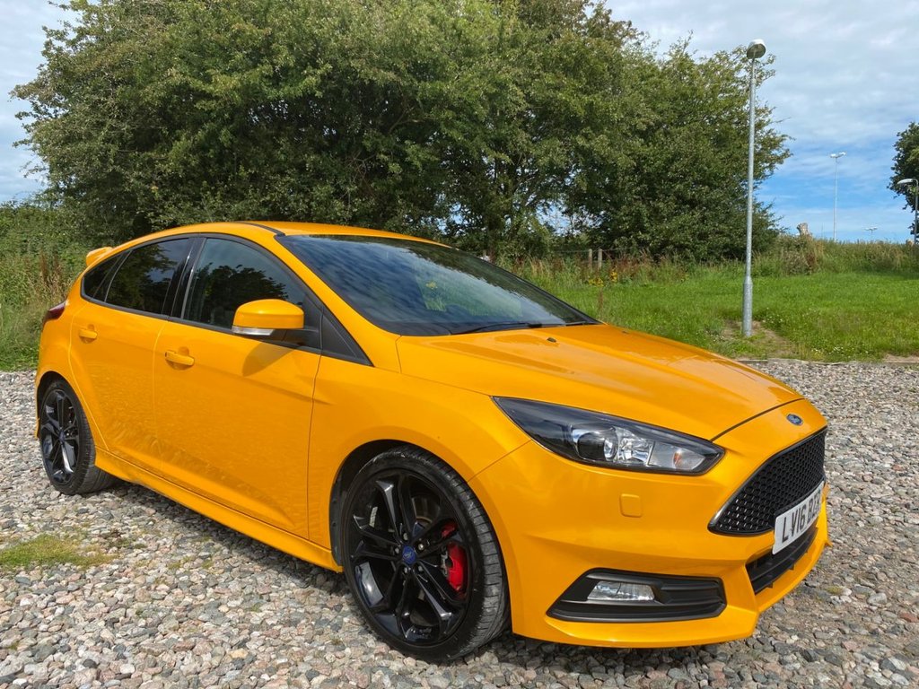 View our FORD FOCUS