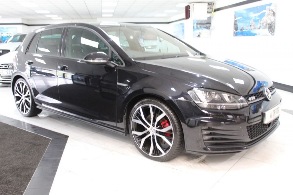 View our VOLKSWAGEN GOLF