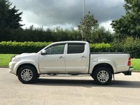 USED 2013 63 TOYOTA HI-LUX 3.0 INVINCIBLE 4X4 D-4D DCB 169 BHP LEATHER + CHOICES OF 7  IN STOCK