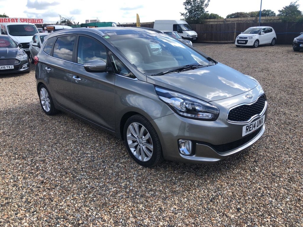 View our KIA CARENS