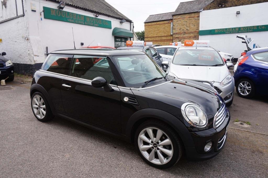 View our MINI HATCH COOPER
