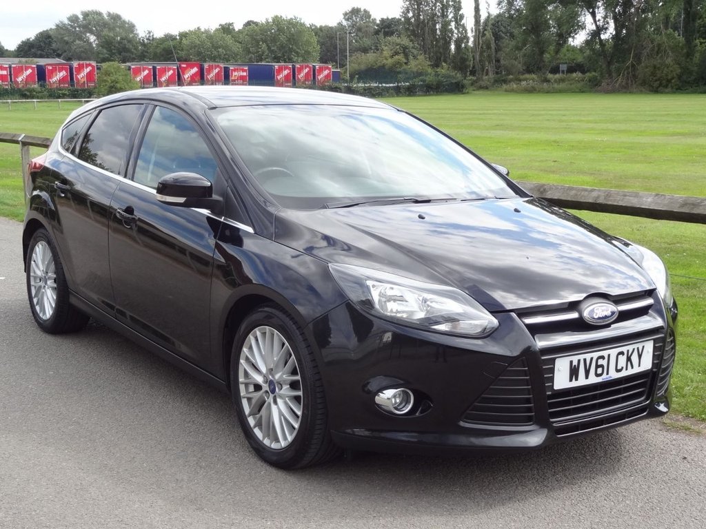 View our FORD FOCUS