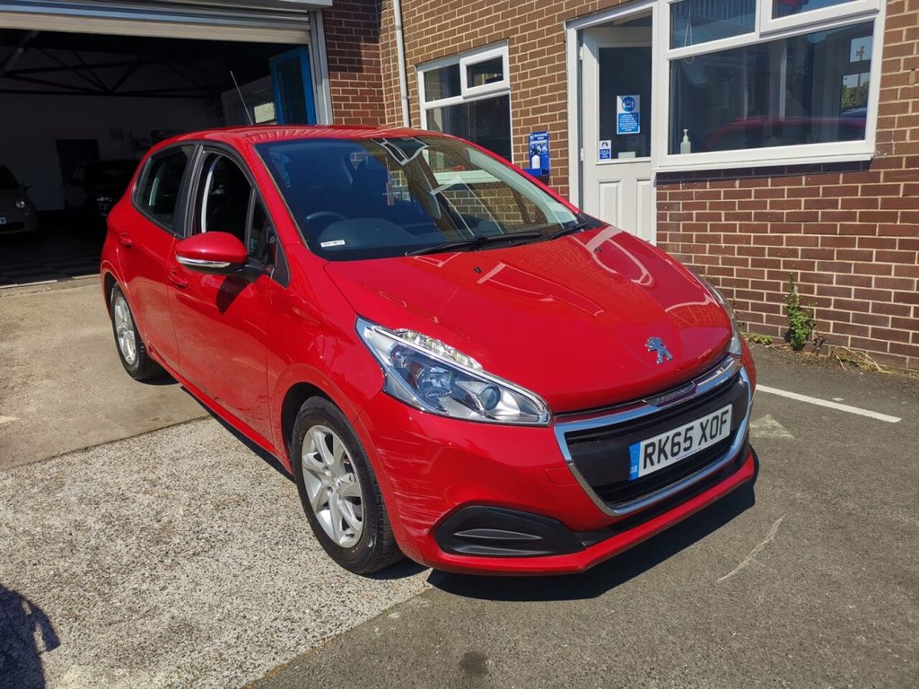 View our PEUGEOT 208
