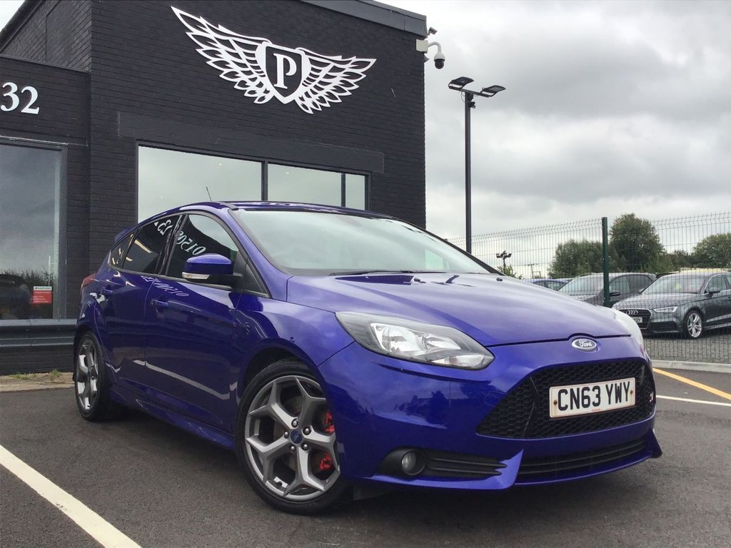 View our FORD FOCUS