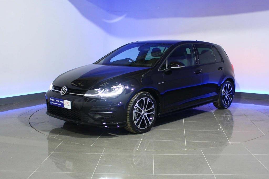 View our VOLKSWAGEN GOLF