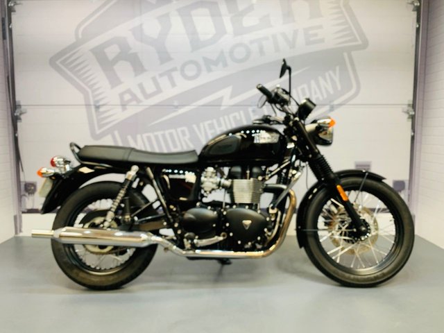 2016 16 Triumph Bonneville T100 (865)