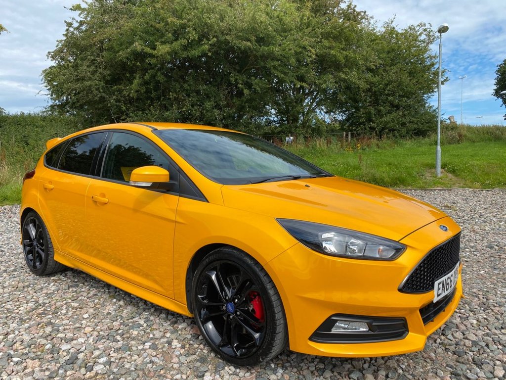 View our FORD FOCUS