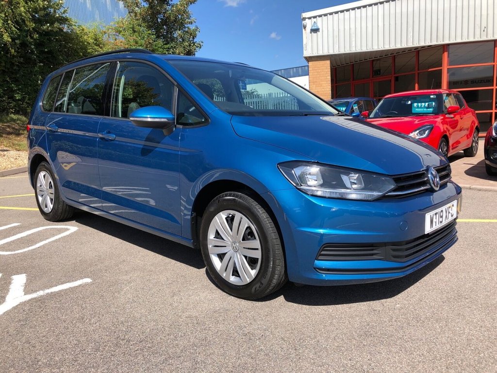 View our VOLKSWAGEN TOURAN