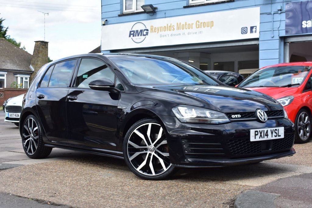 View our VOLKSWAGEN GOLF