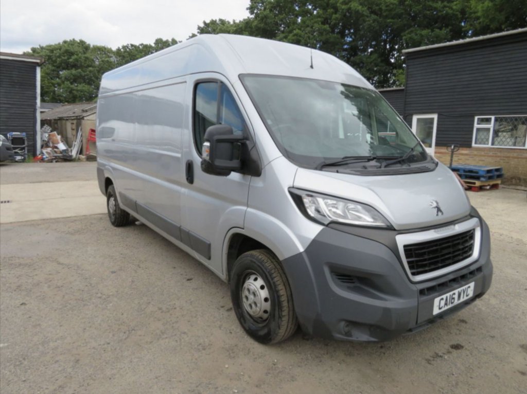 View our PEUGEOT BOXER