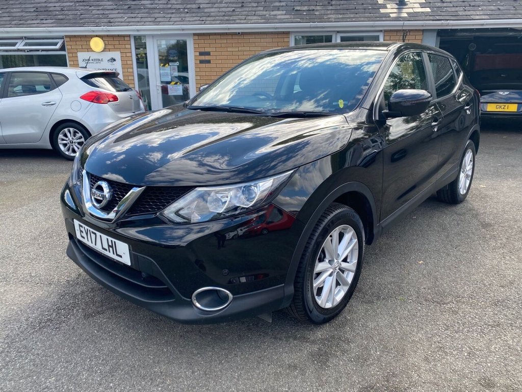 View our NISSAN QASHQAI