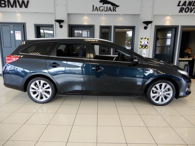 View our TOYOTA AURIS