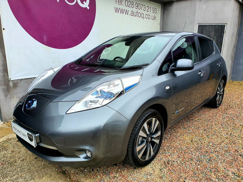 View our NISSAN LEAF