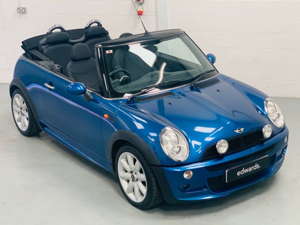 View our MINI CONVERTIBLE