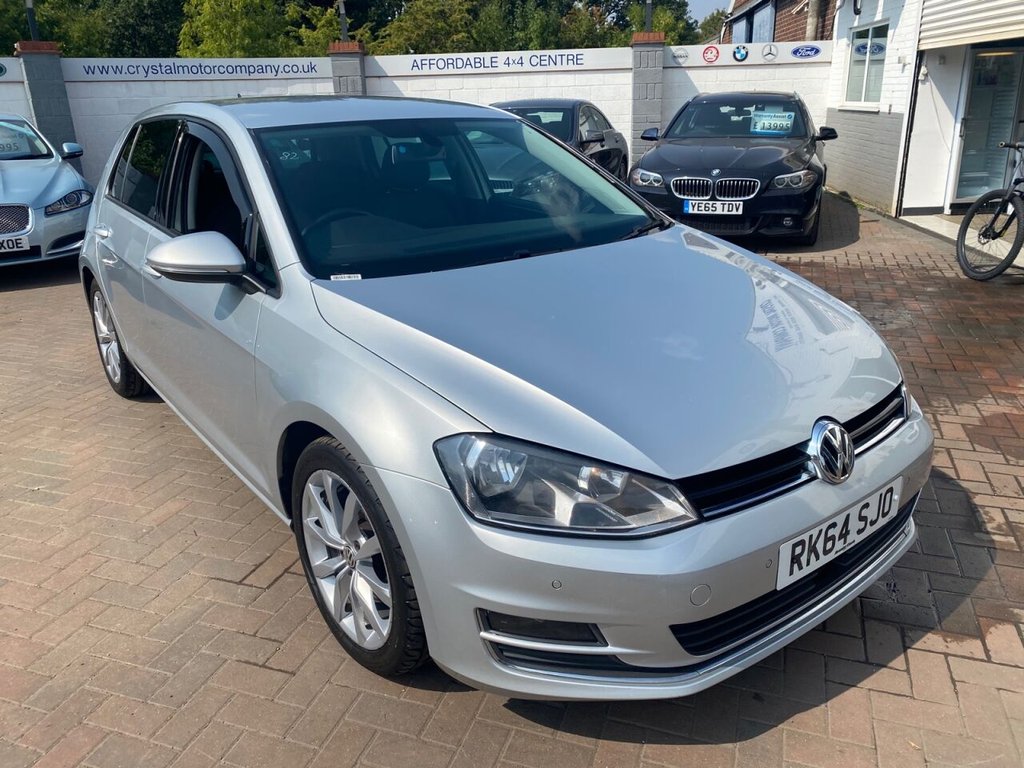 View our VOLKSWAGEN GOLF
