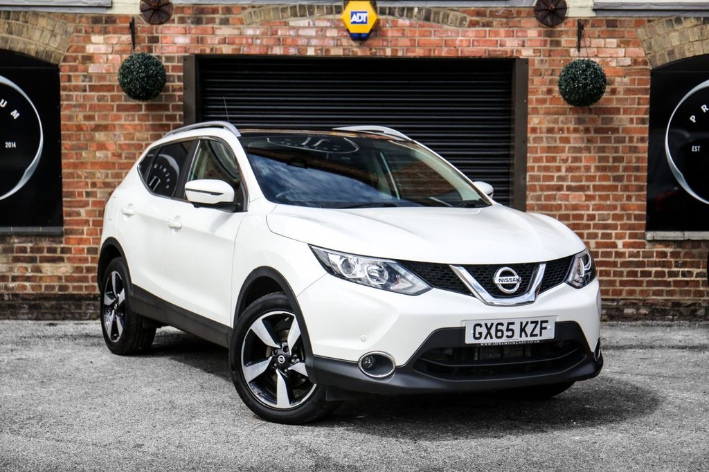 View our NISSAN QASHQAI