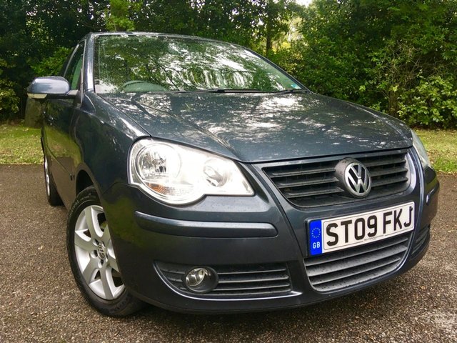 2009 09 Volkswagen Polo 1.2 MATCH 5d 68 BHP AIRCON/ ALLOYS /X4 AIRBAGS / CENTRAL LOCKING/ X11 VW MAIN DEALER SERVICE STAMPS