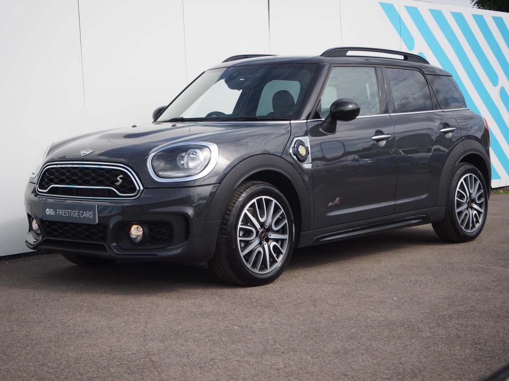 View our MINI COUNTRYMAN