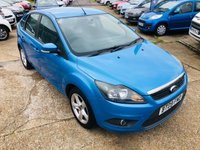 USED 2009 09 FORD FOCUS 1.6 ZETEC 5d 100 BHP 5 Door Family Hatchback in Metallic Vision Blue