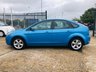 USED 2009 09 FORD FOCUS 1.6 ZETEC 5d 100 BHP 5 Door Family Hatchback in Metallic Vision Blue