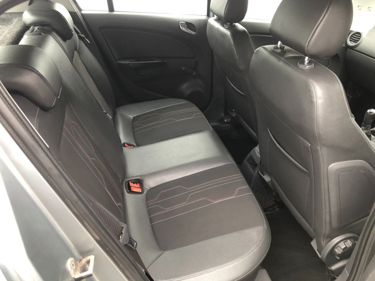 12 Vauxhall Corsa Active 3 495