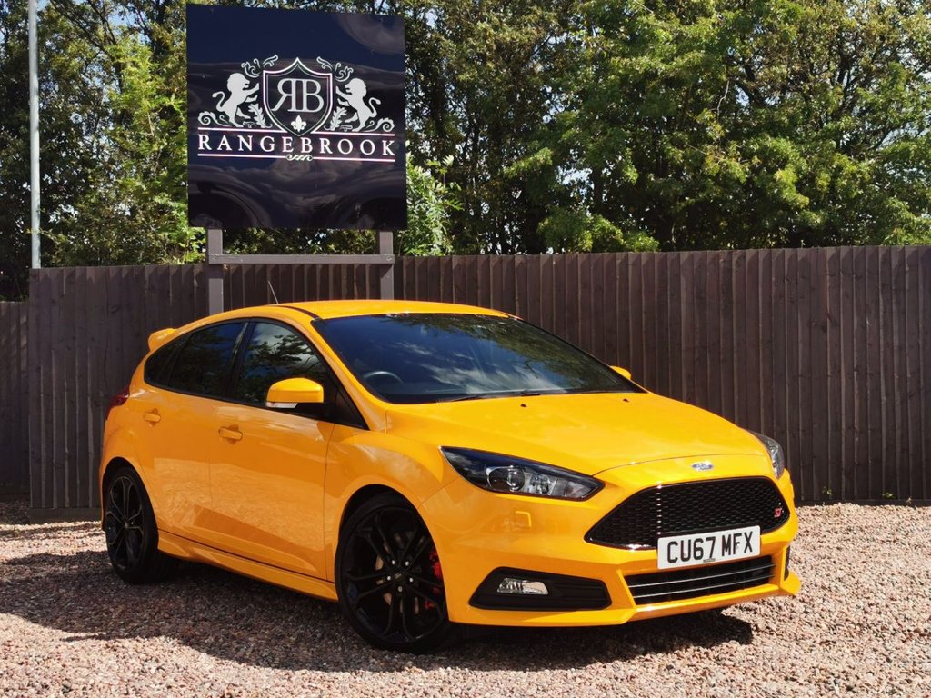 View our FORD FOCUS