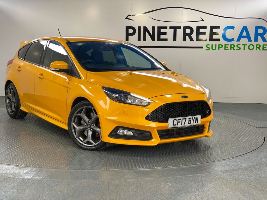 View our FORD FOCUS