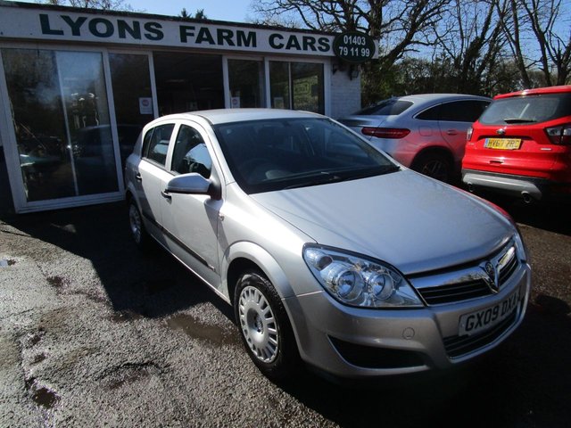 2009 09 Vauxhall Astra 1.6 LIFE A/C 5d 115 BHP