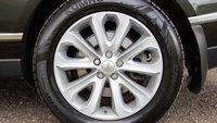 USED 2013 63 LAND ROVER RANGE ROVER 3.0 TDV6 VOGUE 5d 258 BHP Sliding Panoramic Glass Sunroof